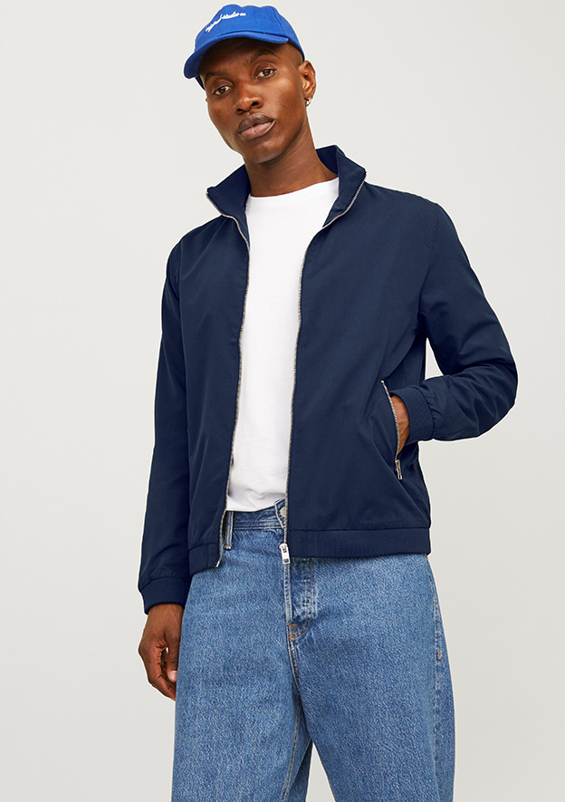 NAVY BLAZER