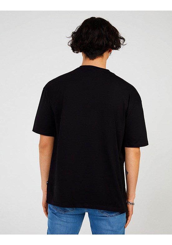 The Crow Unisex Basic T-Shirt