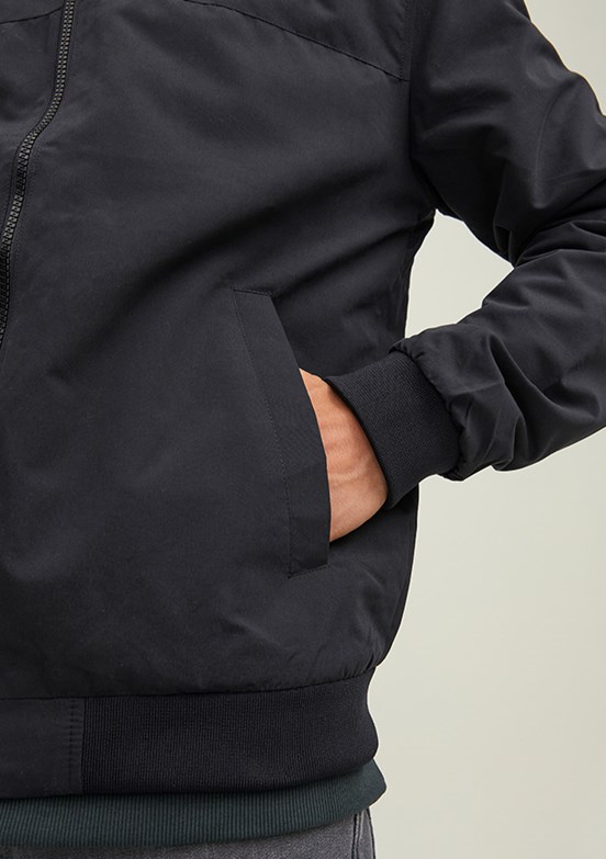 JACK&JONES JJERUSH HOOD BOMBER NOOS - 12200208 Erkek Siyah Bomber Mont