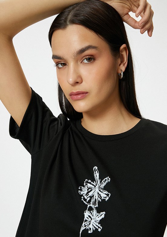 Koton Siyah Kadın Bisiklet Yaka T-Shirt