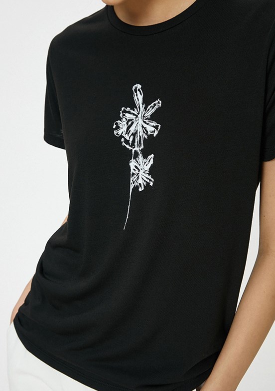Koton Siyah Kadın Bisiklet Yaka T-Shirt