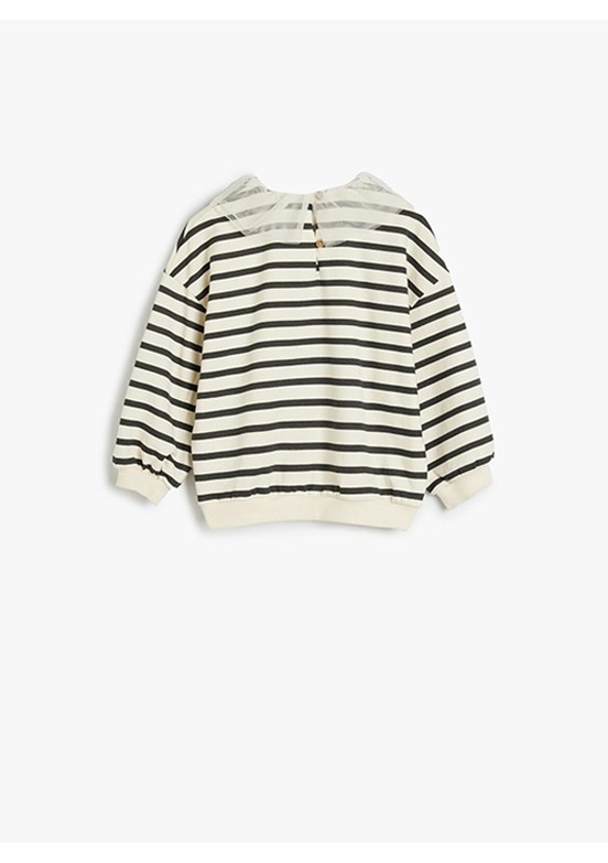KOTON Beyaz Kız Bebek Bisiklet Yaka Sweatshirt