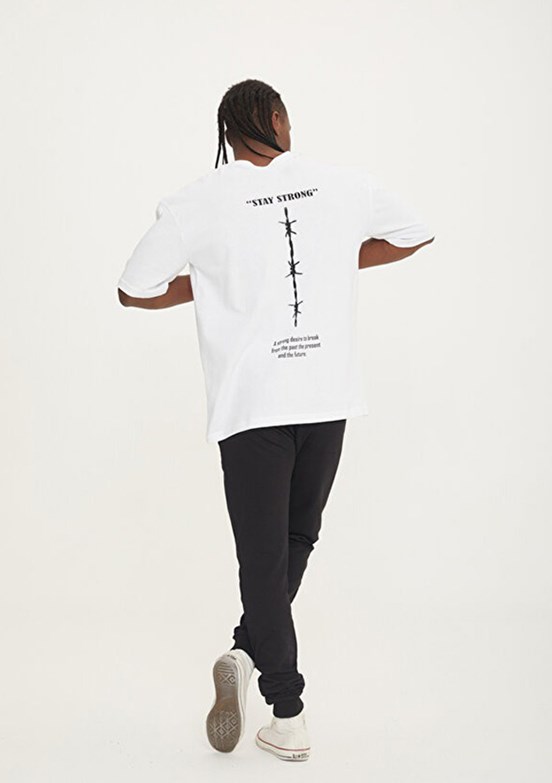 THE CROW Stay Strong - TC9007 Erkek Beyaz Relax T-Shirt