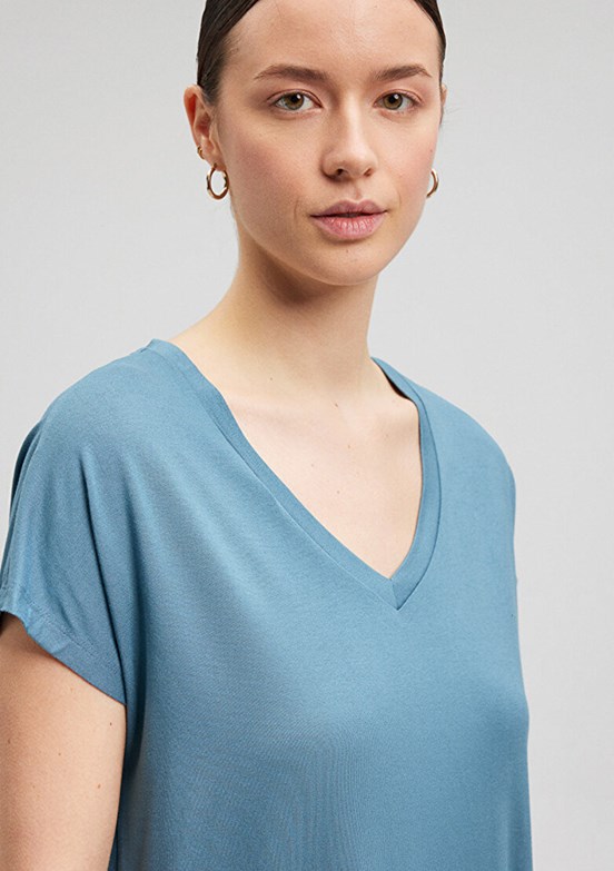 MAVİ  Kadın V Yaka T-Shirt