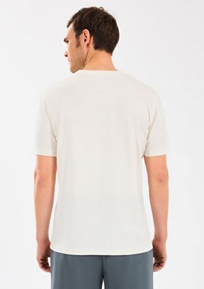 SKECHERS Off White Erkek Baskılı T-shirt