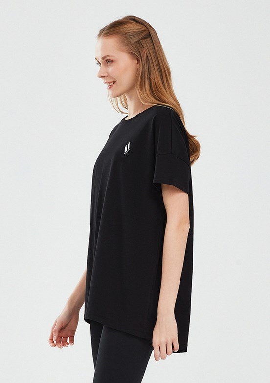 SKECHERS W Performance Tops Bisiklet Yaka Siyah Kadın T-shirt