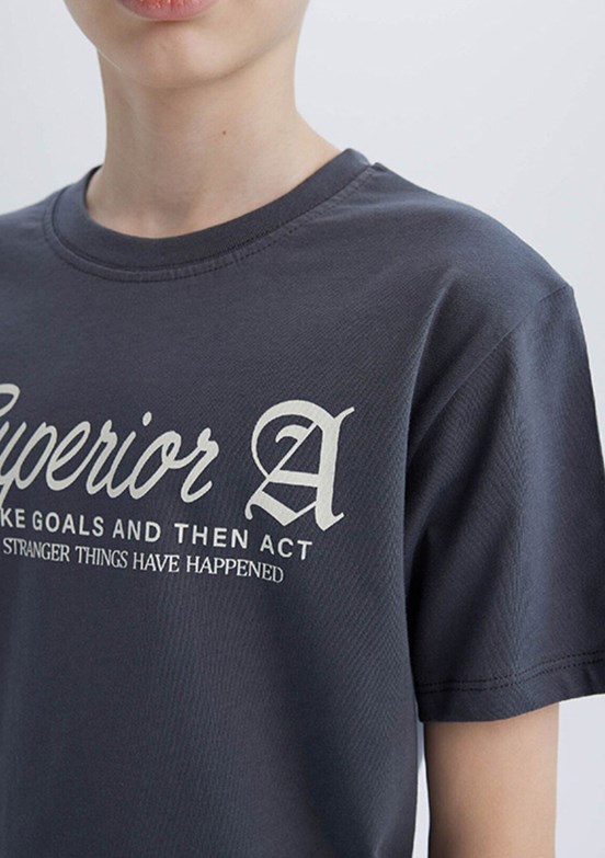 DEFACTO Antrasit Erkek Çocuk Kısa Kol T-Shirt