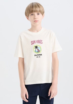 DEFACTO Beyaz Erkek Çocuk Kısa Kol T-Shirt