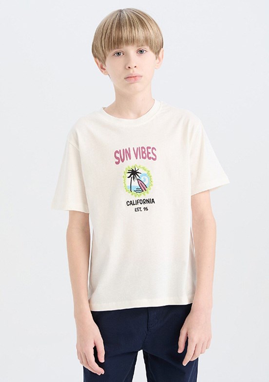 DEFACTO Beyaz Erkek Çocuk Kısa Kol T-Shirt