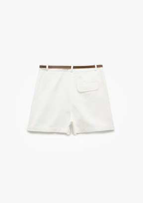 KOTON Kırık Beyaz Kadın Cepli Kemerli Bermuda Mini Şort