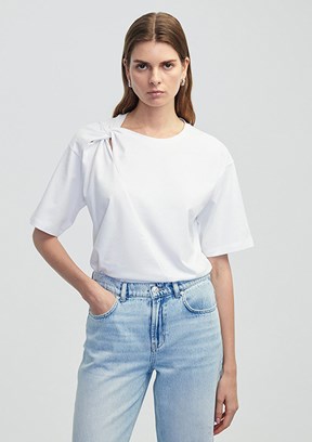 İPEKYOL Beyaz Asimetrik Burgulu Kadın T-shirt