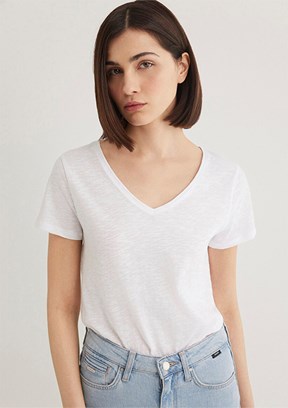 MAVİ V Yaka Flamlı Beyaz Kadın Basic T-shirt