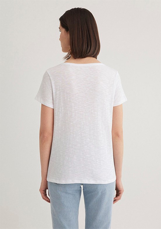 MAVİ V Yaka Flamlı Beyaz Kadın Basic T-shirt