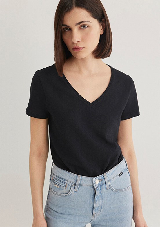 MAVİ V Yaka Flamlı Siyah Kadın Basic T-shirt