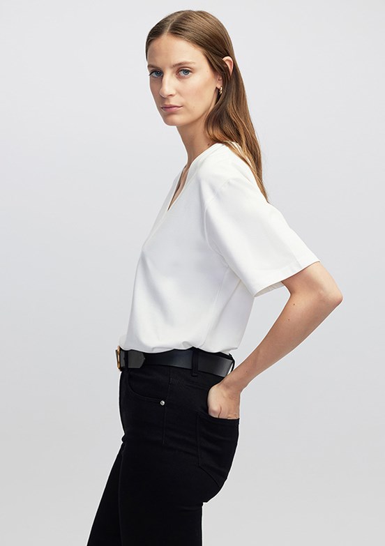İPEKYOL Ekru Kadın V Yaka Basic T-shirt