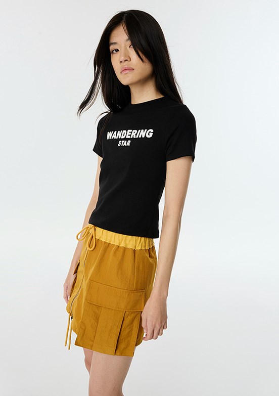 TWİST Siyah Kadın Slogan Aplikeli Dar Kesim T-shirt