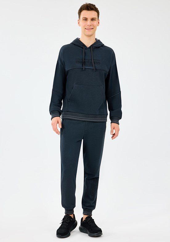 SKECHERS M Hoodie Sweatshirt - S2520227-3817 Erkek Siyah Kapüşonlu Sweatshirt