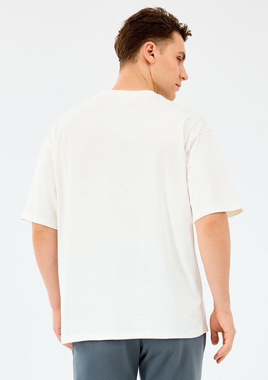 SKECHERS Beyaz Erkek Baskılı T-Shirt