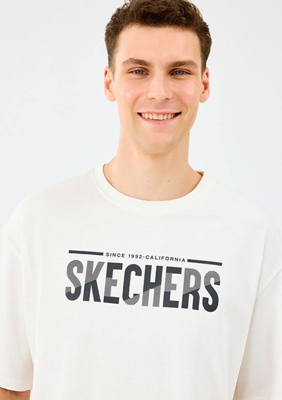 SKECHERS Beyaz Erkek Baskılı T-Shirt