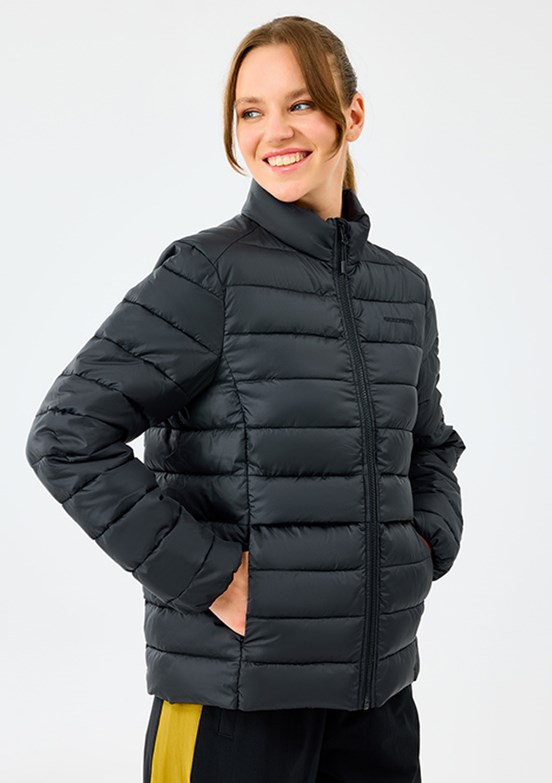 SKECHERS M Outerwear Polar Lining Paded Vest - S231240-3817 Kadın Siyah Şişme Mont