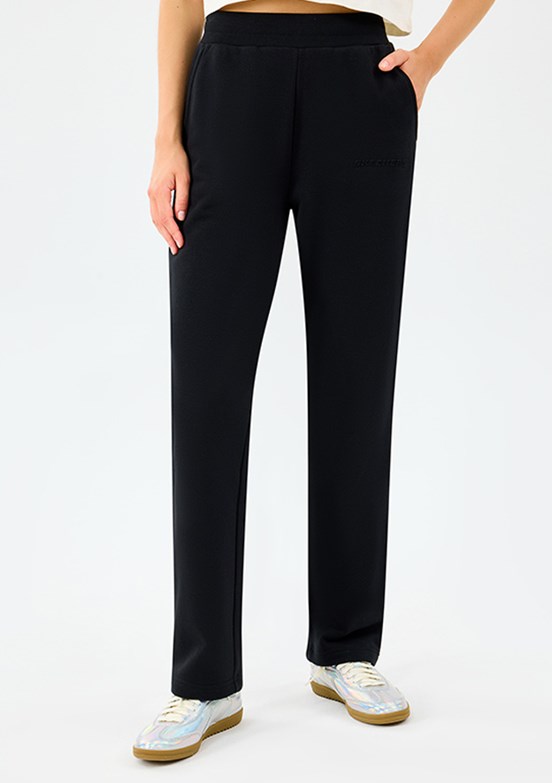 SKECHERS Siyah Kadın W Essential Regular Eşofman Altı