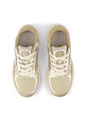 NEW BALANCE Bej Kadın Fresh Foam Arishi v4 Tiralux Koşu Ayakkabısı