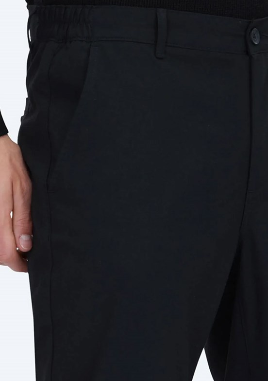 KİP Siyah Erkek Beli Lastikli Pantolon