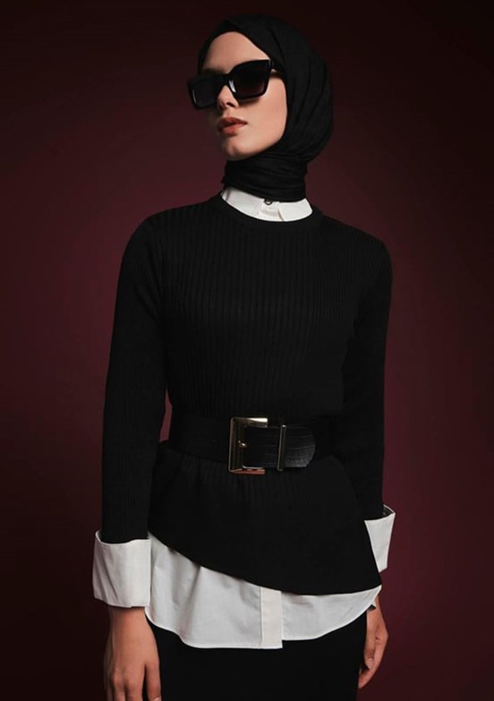 ARMİNE Siyah Kadın Asimetrik Kesim Çizgi Detaylı Etekli Takım