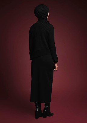 ARMİNE Siyah Kadın Asimetrik Kesim Çizgi Detaylı Etekli Takım