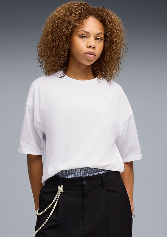 PUMA Her - 69188302 Kadın Beyaz Baskılı T-Shirt