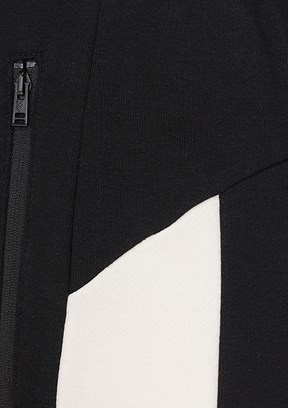 HUMMEL Trueno - 932475-2001 Erkek Siyah Baskılı Şort