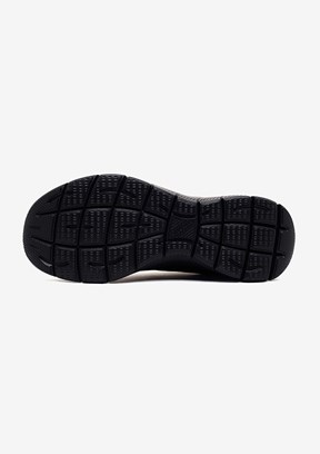 SKECHERS - 150754TK BBK Kadın Siyah Yürüyüş Ayakkabısı