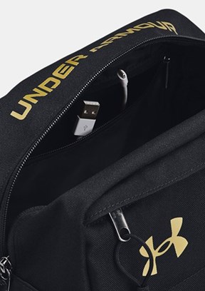 UNDER ARMOUR UA Contain Seyahat Kiti - 1381922-001 Unisex Siyah Seyahat Çantası