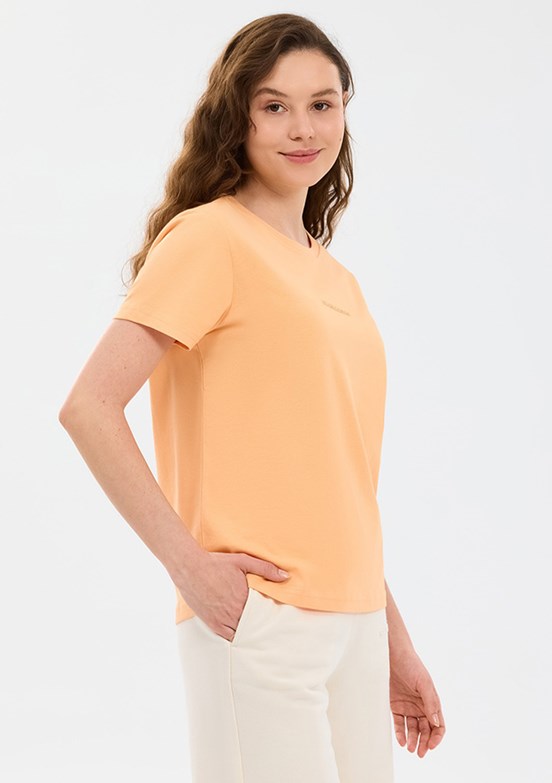 SKECHERS - S2510029-2118 Kadın Çok Renkli Bisiklet Yaka T-Shirt