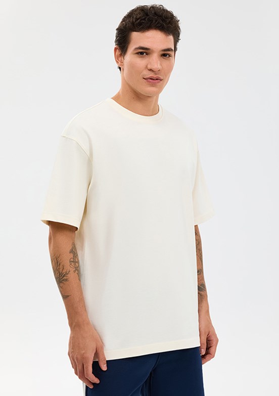 SKECHERS - S2610110-3855 Erkek Beyaz Oversize T-Shirt