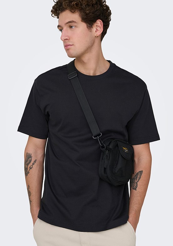 ONLY & SONS ONSFRED - 22022532 Erkek Siyah Bisiklet Yakan T-Shırt