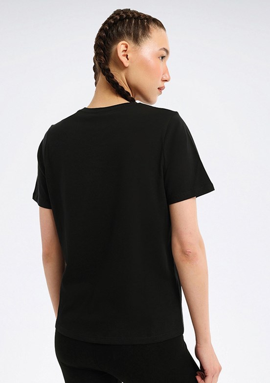 REEBOK 6M New Id Class - A10220405207010 Kadın Siyah Kısa Kol T-Shirt