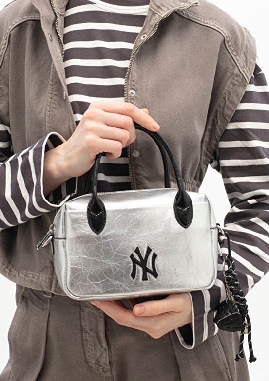 NEW YORK YANKEES - MLB 038 Kadın Gümüş El Çantası