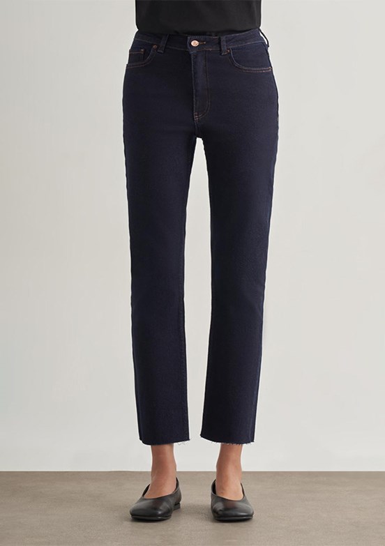 MİZALLE - M1MZ1010130174 Kadın Lacivert Dar Kesim Kesik Paçalı Mom Fit Jean Pantolon
