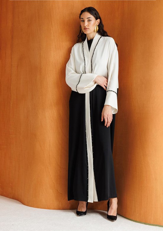 MİZALLE - M2MZ1030100130 Kadın Siyah/Beyaz Boncuk Nakışlı Monokrom Abaya Elbise